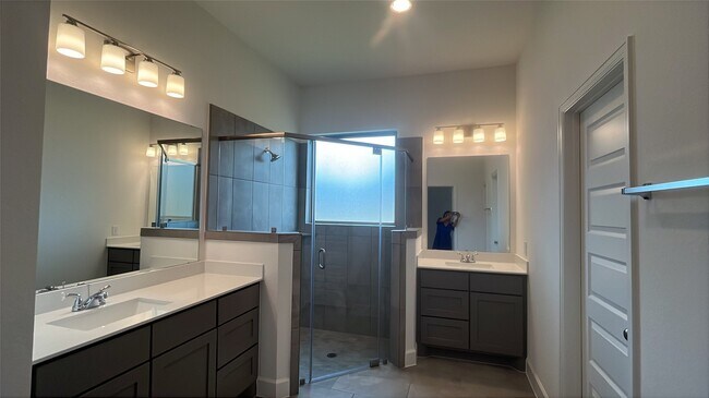 Building Photo - 27114 Cutleaf Daisy Ct