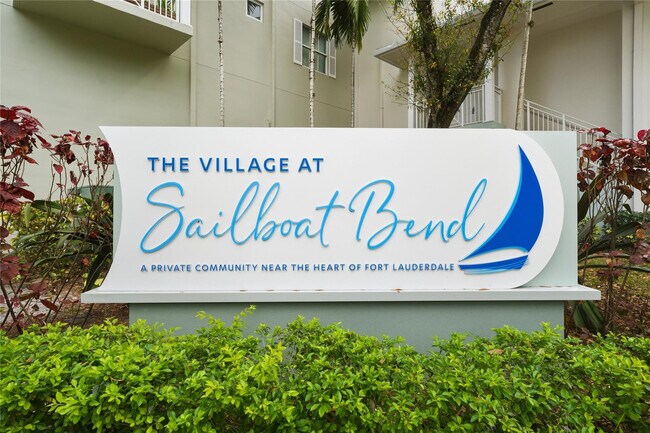 Building Photo - 1336 SW 3rd Ct