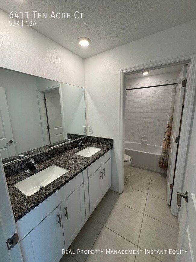 Building Photo - 6411 Ten Acre Ct