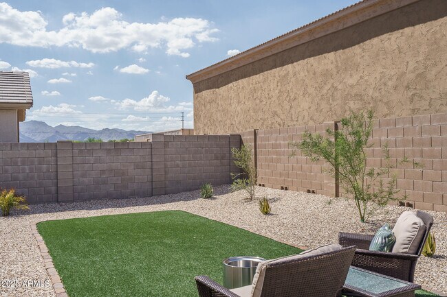 Building Photo - 17072 W Alice Ave