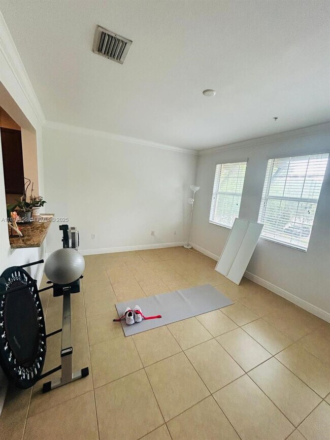 Building Photo - 819 SW 147th Ave