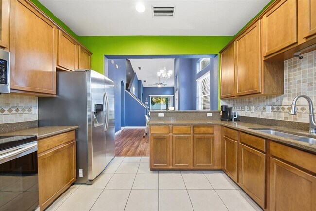 Building Photo - 27036 Cool Stream Ln