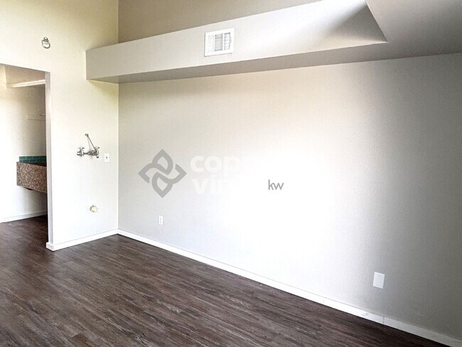 Building Photo - 8803 Colorado Blvd