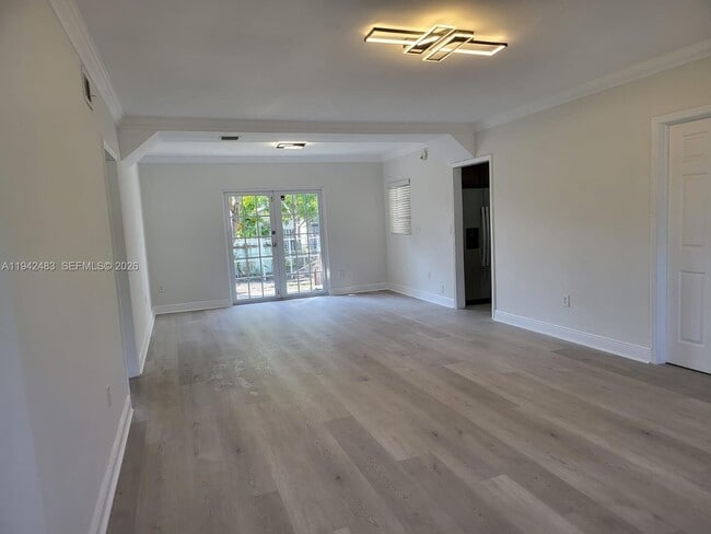 Building Photo - 2330 SW 31st Ave