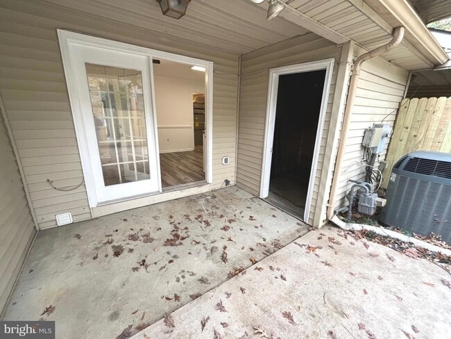 Building Photo - 255 Farrell Ln