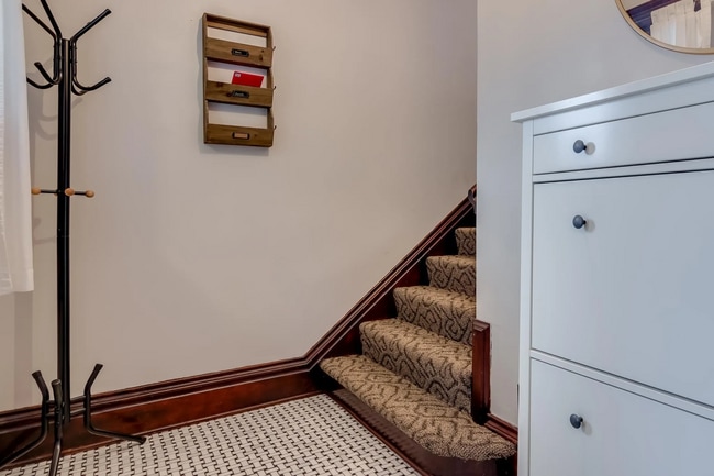 Building Photo - 3501 Cedar Ave S