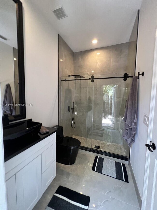 Building Photo - 4800 NW 124th Way