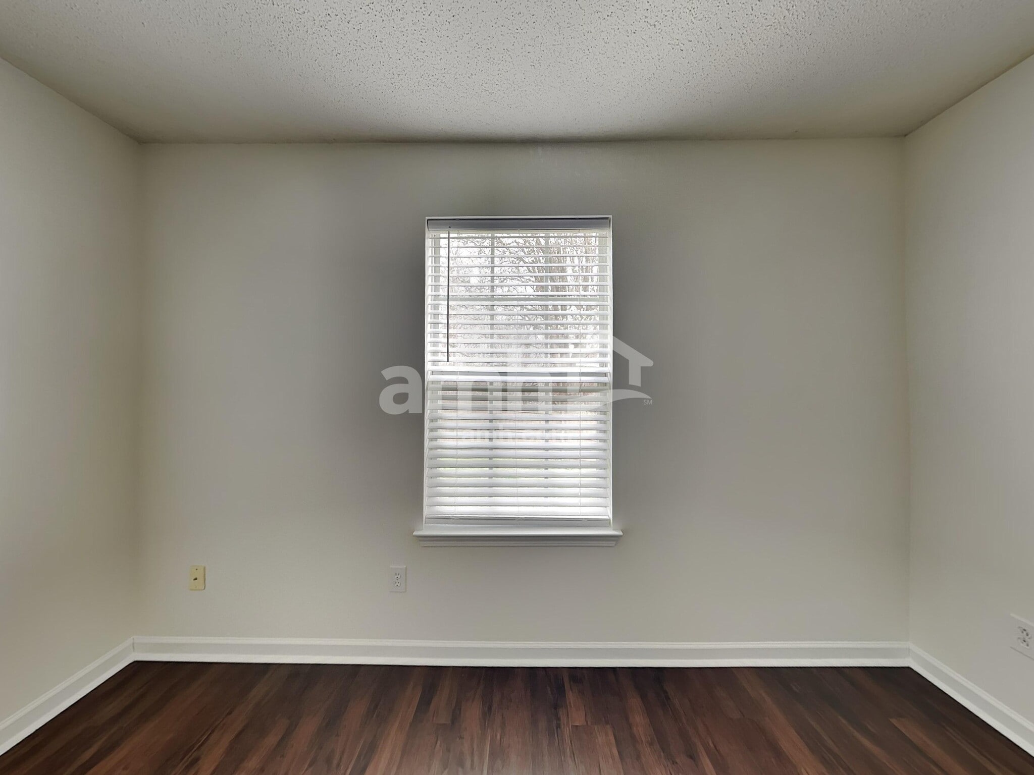 Building Photo - 411 Revis Creek Ct