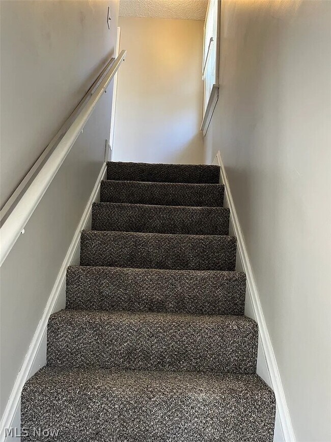 Building Photo - 783 Leonard St