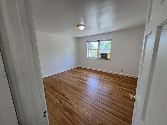 Building Photo - 1779 Pitman Ave