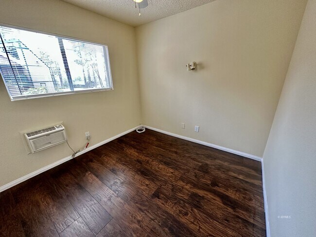 Building Photo - 2 BR in Idyllwild