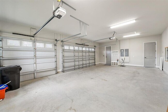 Building Photo - 3474 SW 109th Dr