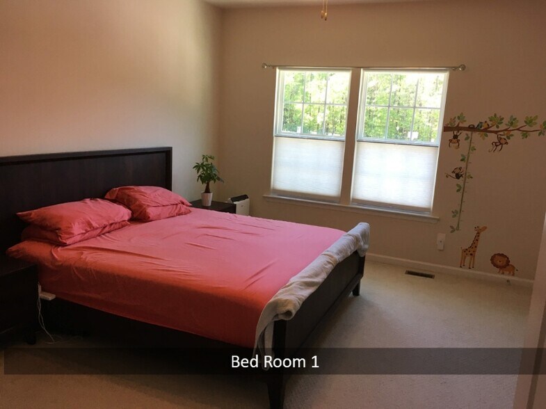Building Photo - 11327 Sadler Walk Ln