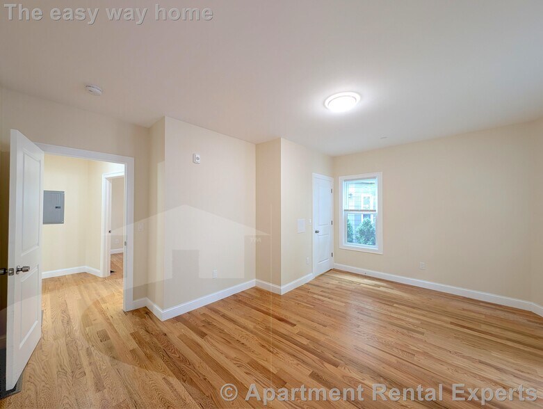 Building Photo - 22 Holyoke Rd