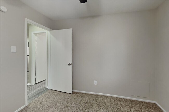 Building Photo - 4703 Fleming Downe Ln