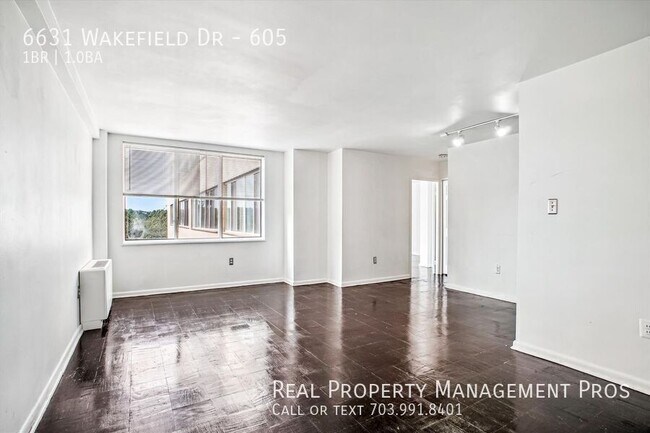 Building Photo - 6631 Wakefield Dr