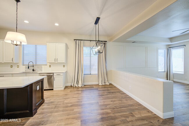 Building Photo - 4564 S Maverick Ct