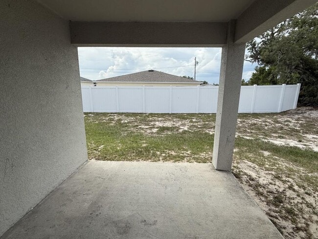 Building Photo - 105 Zinnia Ln