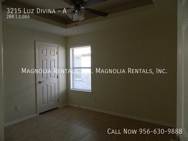 Building Photo - 3215 Luz Divina St