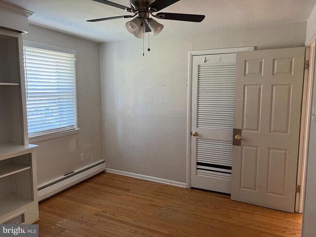Building Photo - 319 Meetinghouse Ln