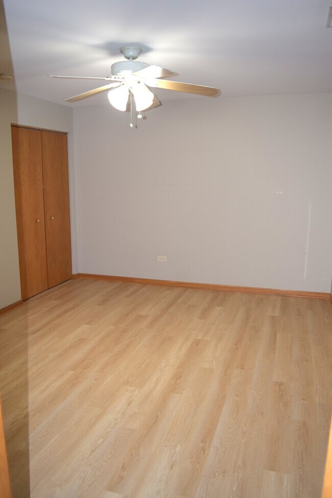 Building Photo - 800 Madison St