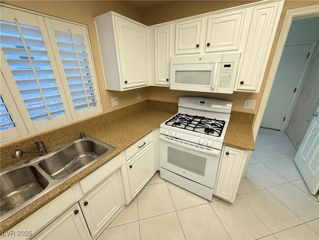 Building Photo - 8505 Gull Dr