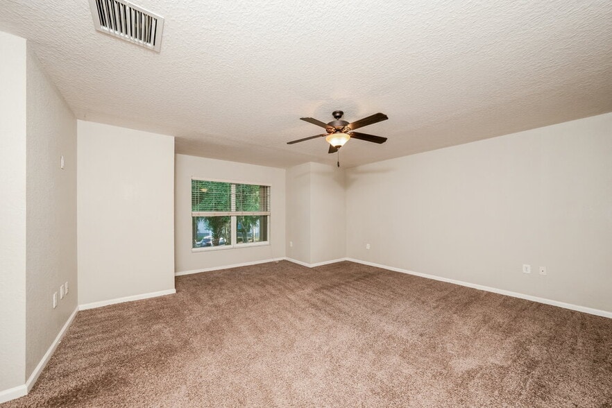 Building Photo - 7617 Jewelwood Dr