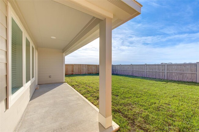 Building Photo - 1327 Via Sacra Dr
