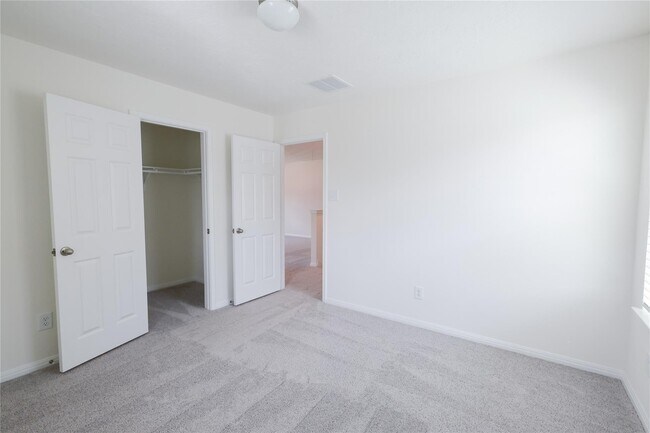 Building Photo - 9426 Castillo Ct