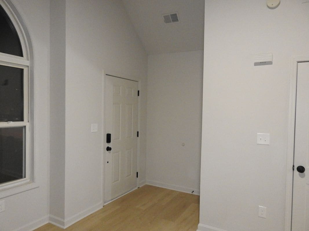 Building Photo - 101 Rampart St