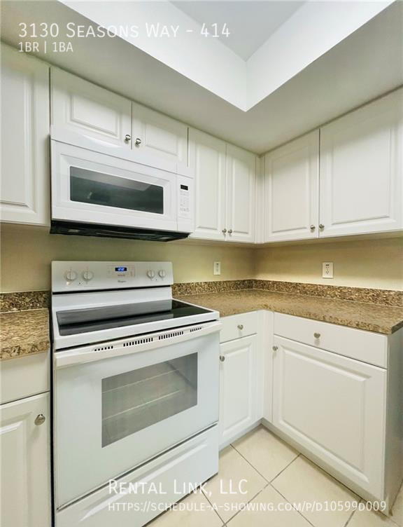 Building Photo - 3130 Seasons Way