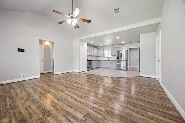 Building Photo - 5014 Yellowstone Blvd