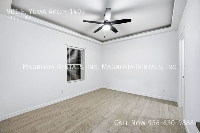 Building Photo - 901 E Yuma Ave