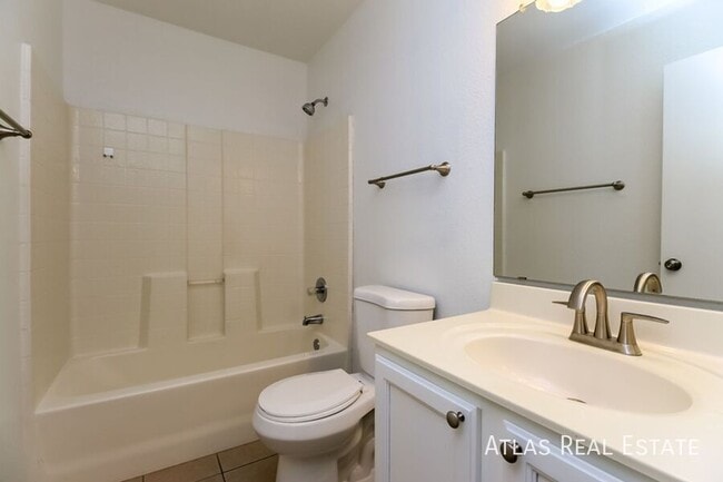 Building Photo - 7315 E Navarro Ave