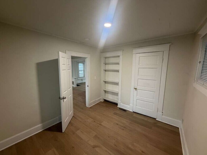 Building Photo - 1620 Palmer St