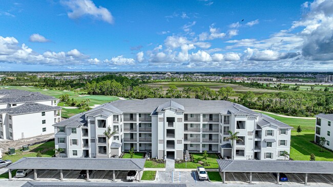 Building Photo - "Spacious 3-Bed with 2 Baths Condo in Prime Venice Location"