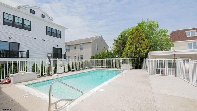 Building Photo - 9609 Ventnor Ave