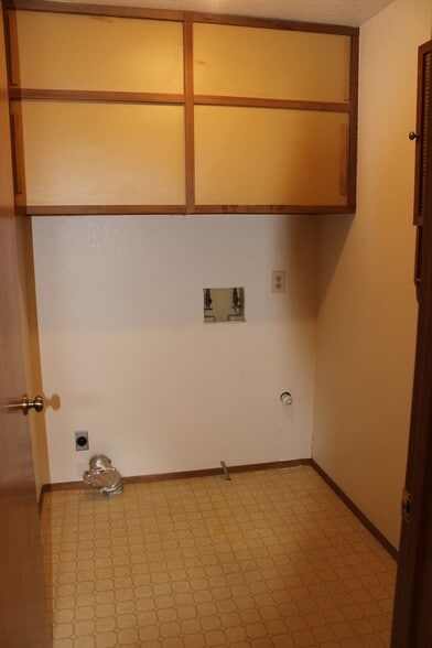 Building Photo - 1516 Woodhaven Pl