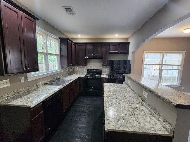 Building Photo - 899 Booker Washington Dr NW