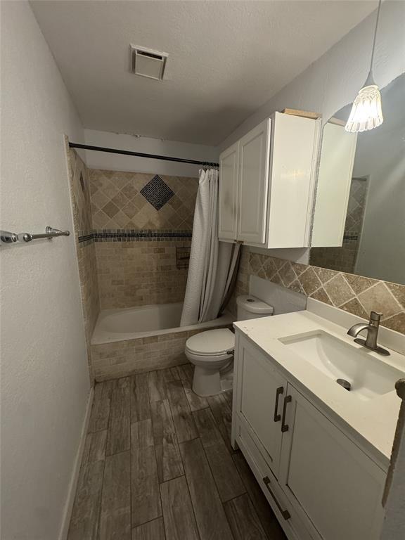 Building Photo - 5814 Shreveport Dr