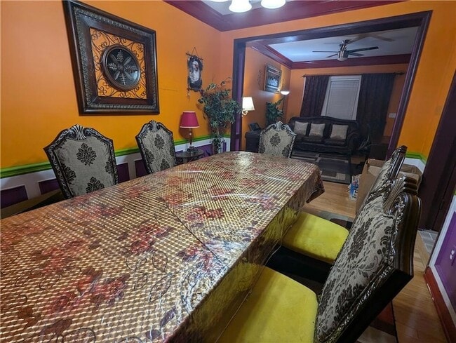 Building Photo - 815 Earlham Dr