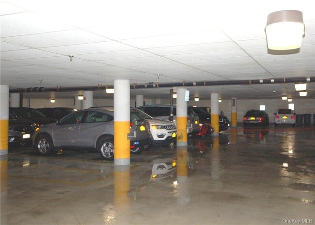 Building Photo - 123 Mamaroneck Ave