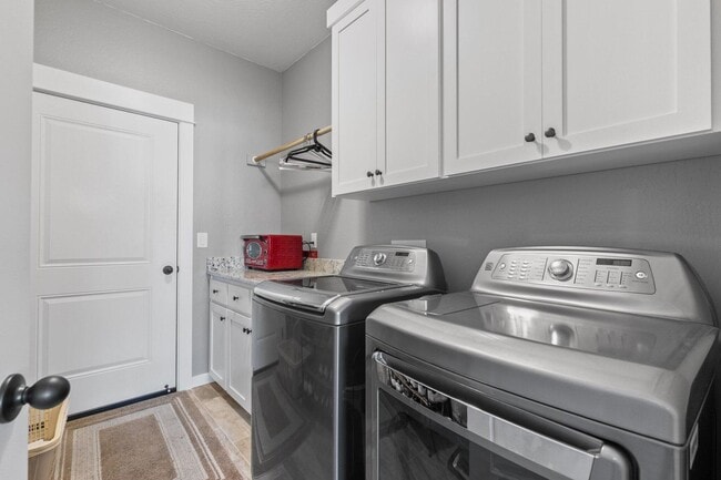 Building Photo - 1775 Pearl Eye Ln
