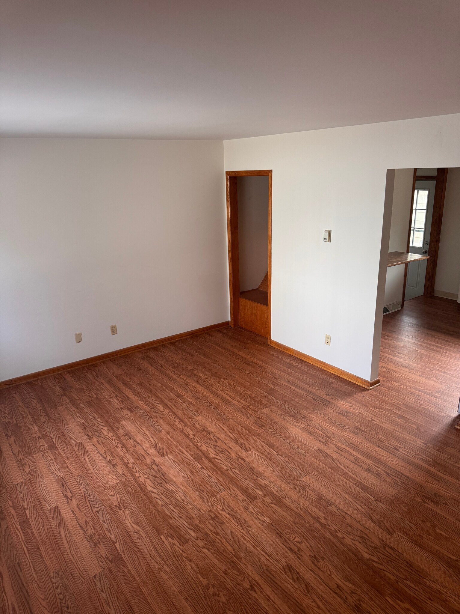 Building Photo - 1196 Knox Ave