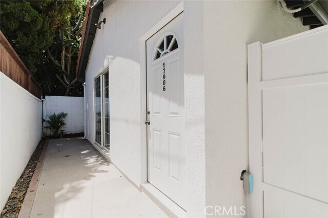 Building Photo - 17908 Califa St