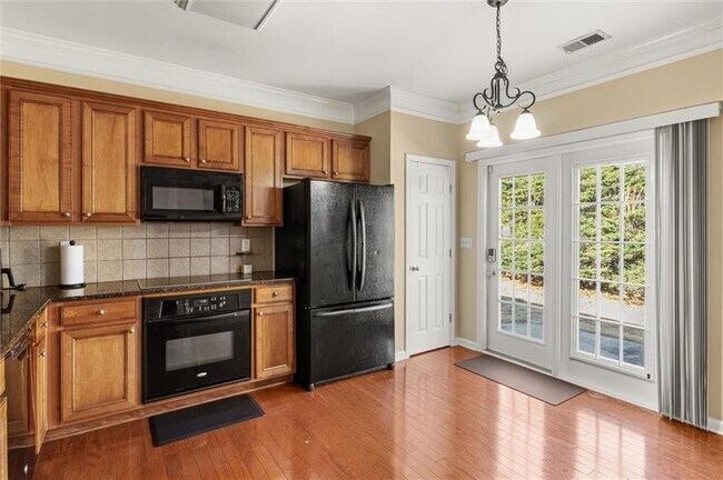 Building Photo - 513 Constellation Overlook SW