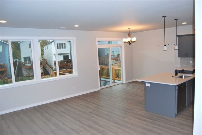 Building Photo - New Construction 3 Bedroom 2.5 Bath Newber...