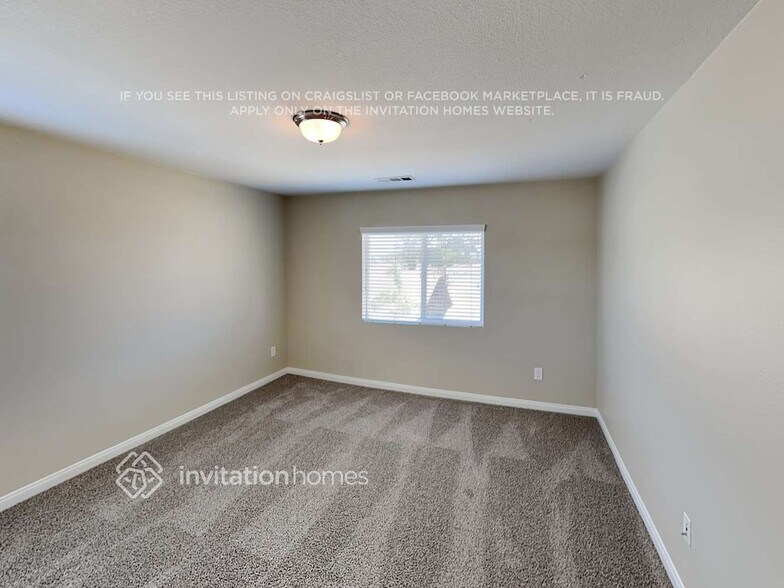 Building Photo - 32127 Spun Cotton Dr