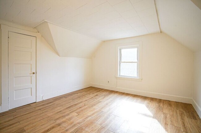 Building Photo - 83-85-85 Wilmont St