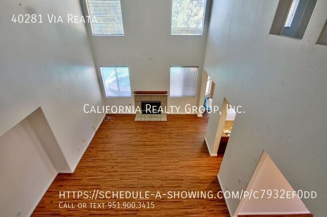 Building Photo - 40281 Vía Reata